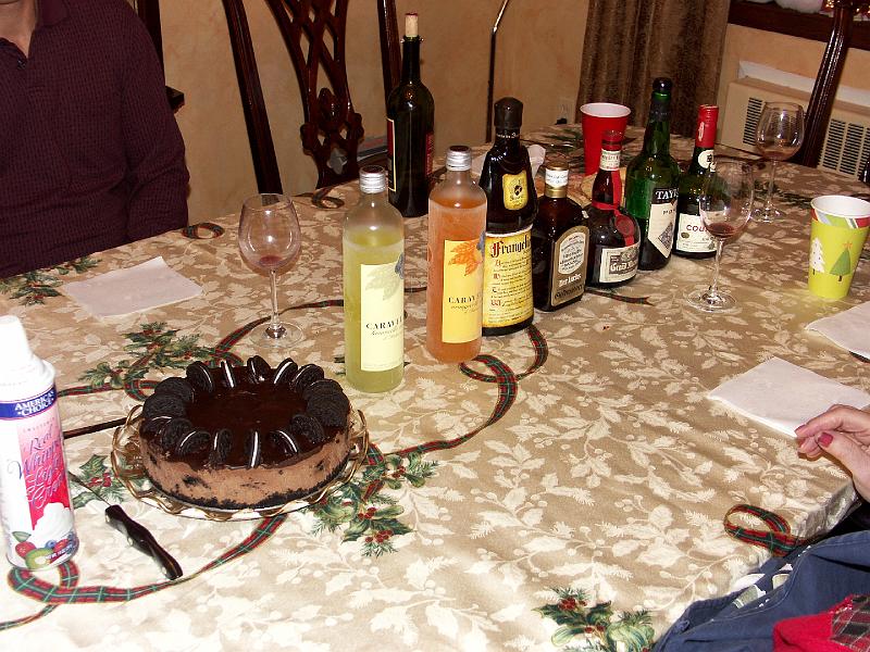 PICT3179.JPG - Lynn-made chocolate cheese cake, next to the liquid refreshments.