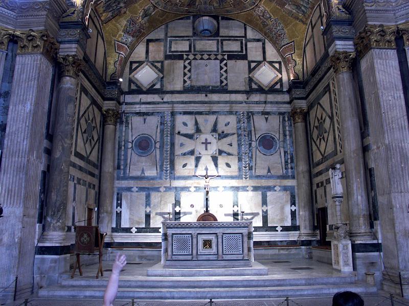 PICT0104.JPG - Altar in Baptistry