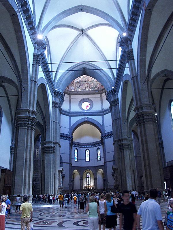 PICT0136.JPG - Inside the Duomo church