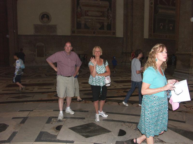 PICT0137.JPG - Inside the Duomo church