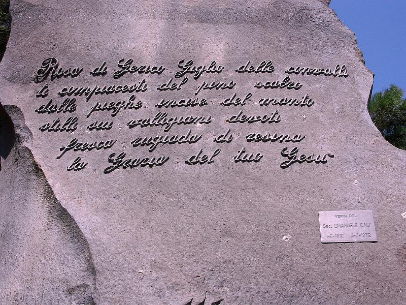 PICT0608.JPG - Inscription on monument in Linguaglossa