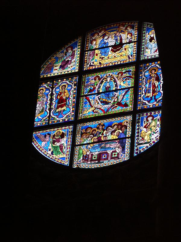 PICT0295.JPG - Siena's Duomo, rear stained glass window