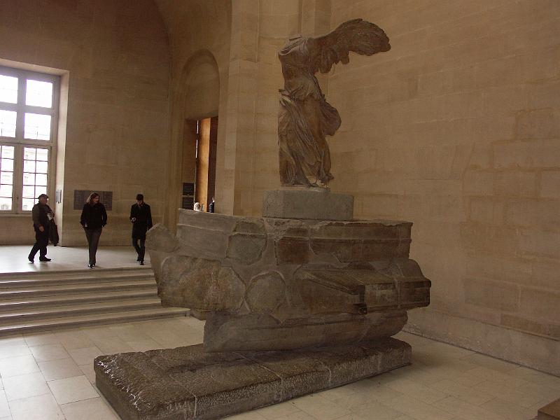 PICT3226.JPG - The winged victory of Samothrace, circa 190 BC