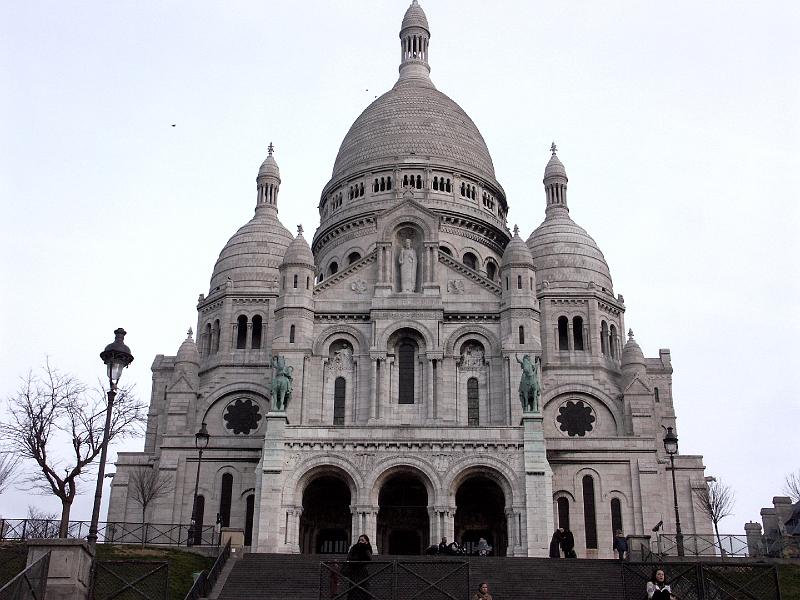 PICT3278.JPG - Sacre-Coeur (Sacred Heart) Bacilica - beautiful church situated at the Paris's highest elevation, 420 ft. above sea level in town of Montmartre
