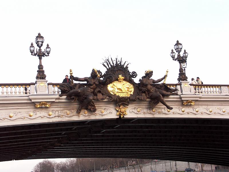 PICT3412.JPG - Intricate sculpture on the bridge.